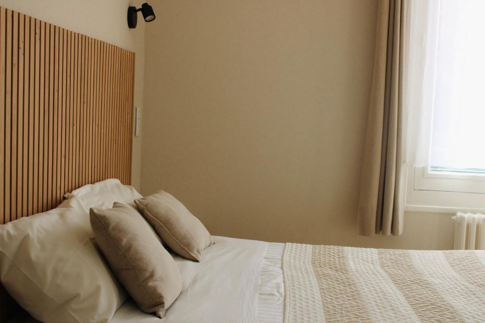 Logis Hotel L'Ayguelade ビエル エクステリア 写真