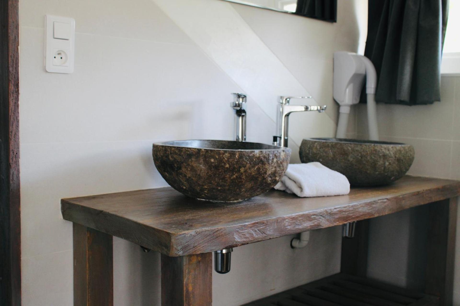 Logis Hotel L'Ayguelade ビエル エクステリア 写真