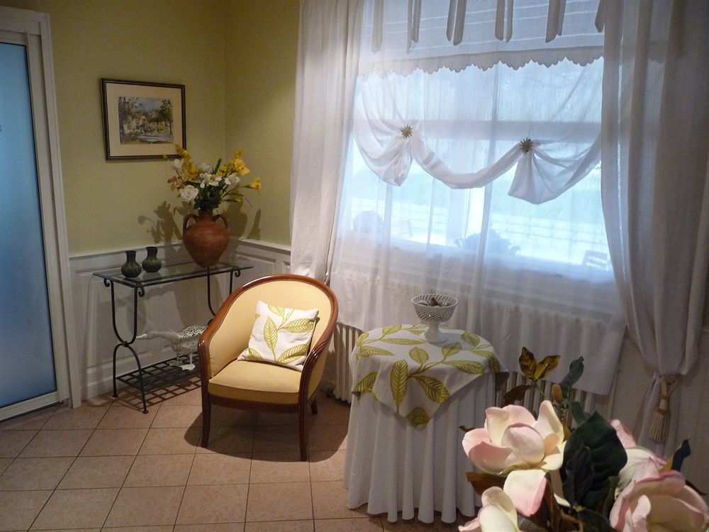 Logis Hotel L'Ayguelade ビエル エクステリア 写真