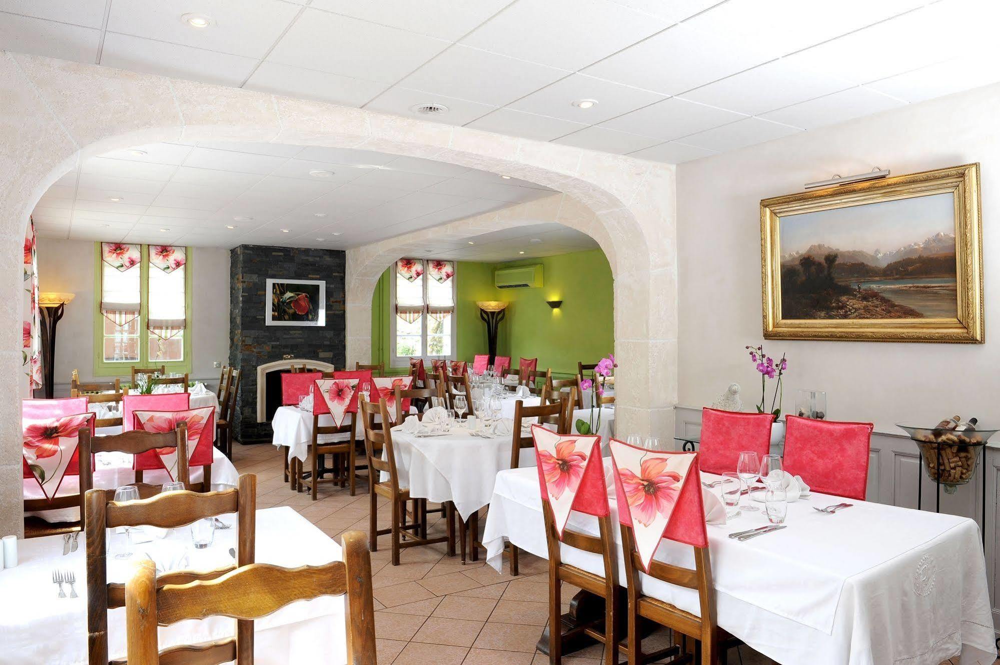 Logis Hotel L'Ayguelade ビエル エクステリア 写真