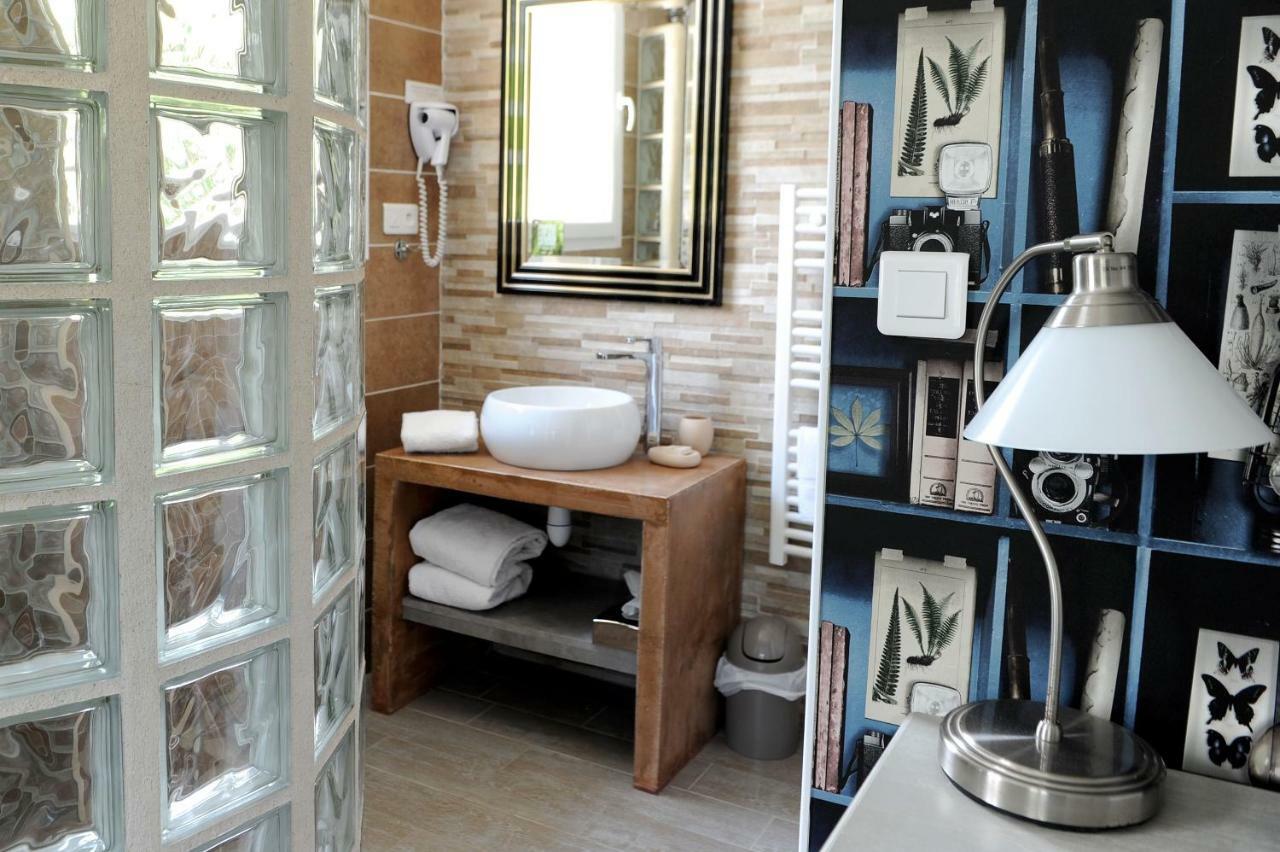 Logis Hotel L'Ayguelade ビエル エクステリア 写真